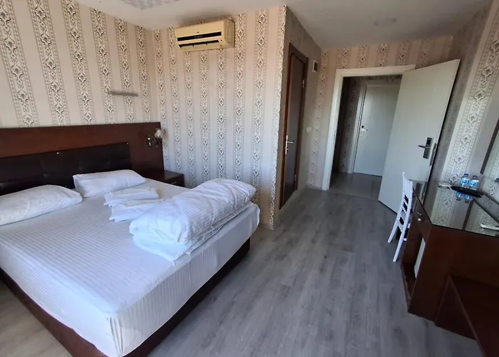 Hayrabolu Hotel 호텔